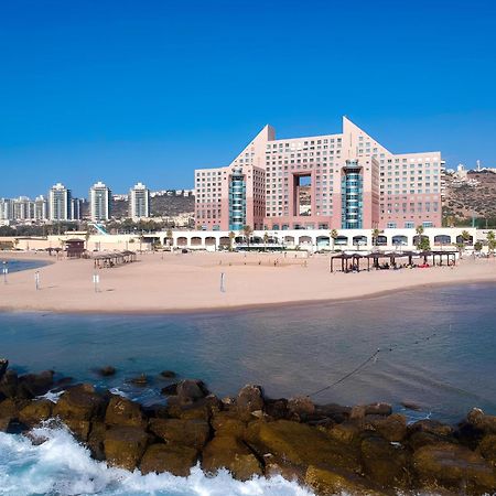 Almog Beach Apt Hotel מלון דירות אלמוג ביץ' Haifa Buitenkant foto