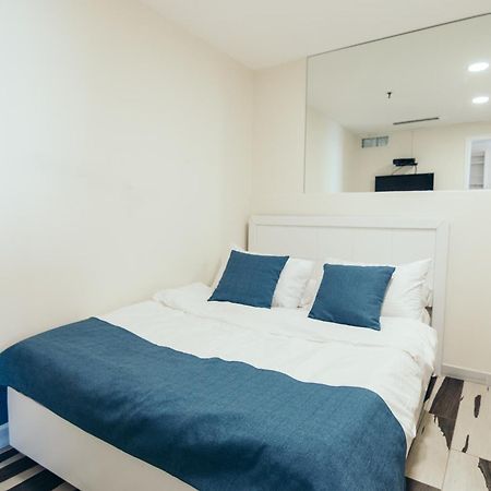 Almog Beach Apt Hotel מלון דירות אלמוג ביץ' Haifa Buitenkant foto