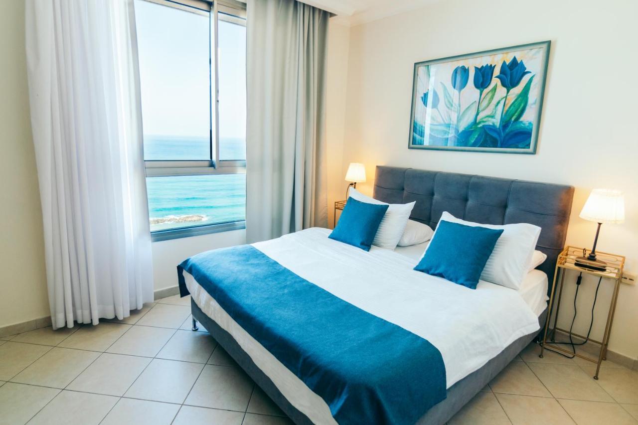 Almog Beach Apt Hotel מלון דירות אלמוג ביץ' Haifa Buitenkant foto
