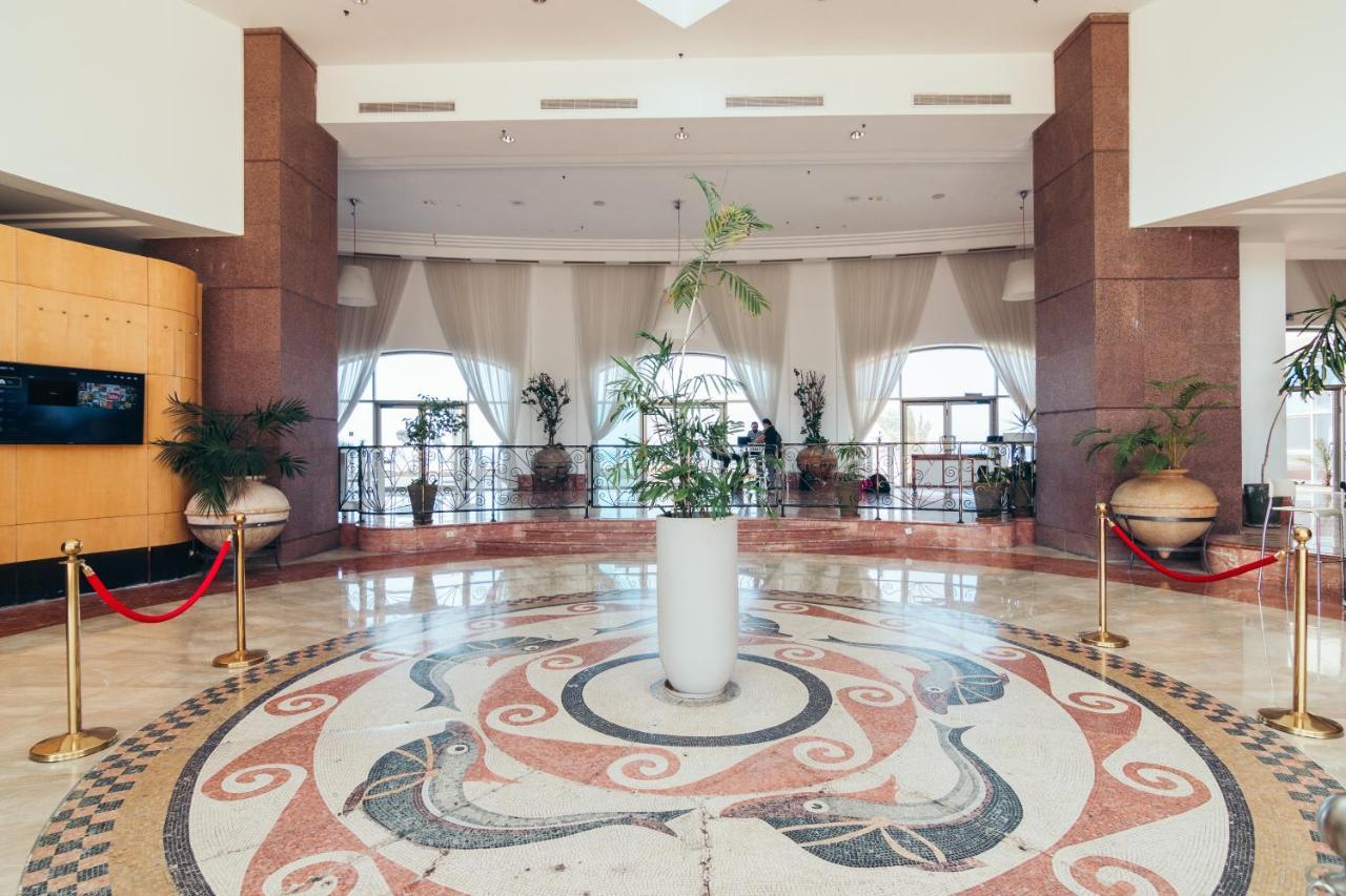Almog Beach Apt Hotel מלון דירות אלמוג ביץ' Haifa Buitenkant foto